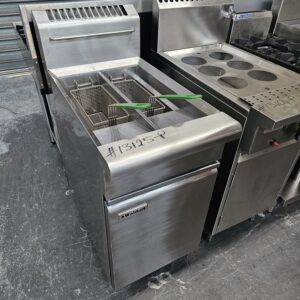 REFURBISHED WALDORF SPLIT PAN GAS DEEP FRYER