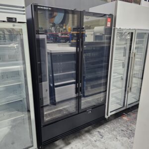NEW SKOPE 2 DOOR DISPLAY FRIDGE SCRATCH AND DENT