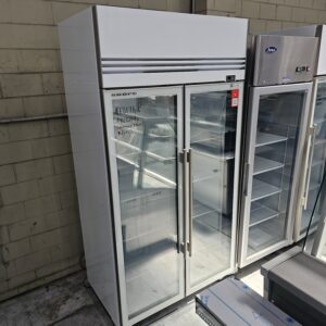NEW SKOPE 2 GLASS DOOR DISPLAY FREEZER TMF1000N-A SCRATCH AND DENT