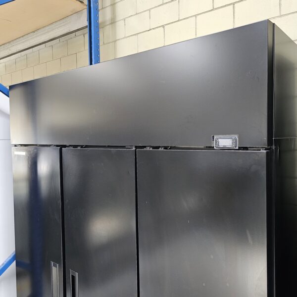 REFURBISHED SKOPE 3 DOOR STORAGE FRIDGE - Image 4