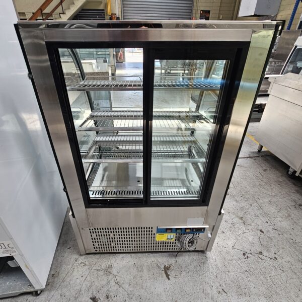 AS TRADED SPECIAL 900MM FED DISPLAY FRIDGE - Image 4