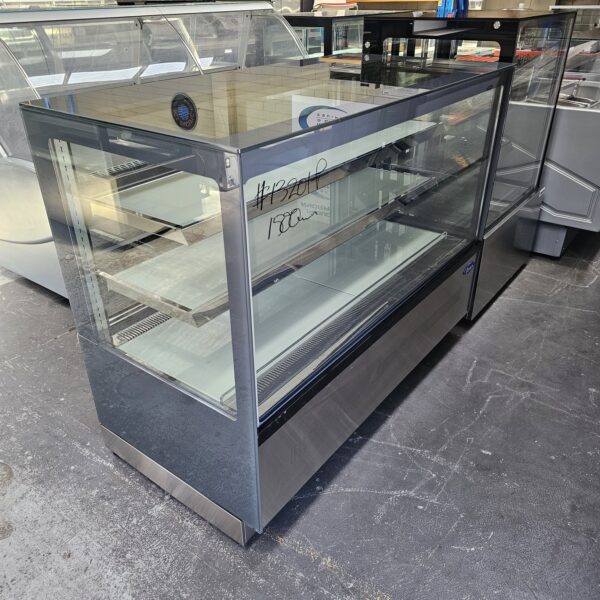 REFURBISHED ATOSA 1500MM 3 TIER DISPLAY FRIDGE - Image 3