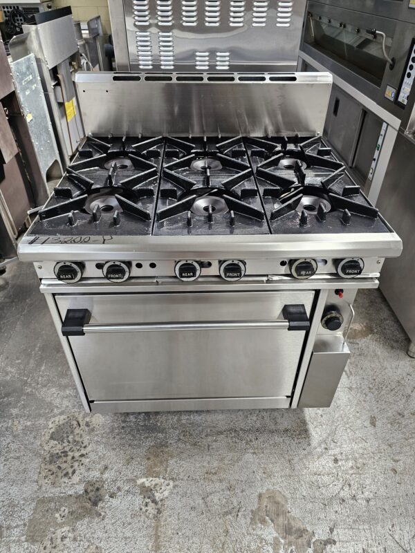 REFURBISHED TRUE HEAT 6 BURNER OVEN RANGE - Image 3