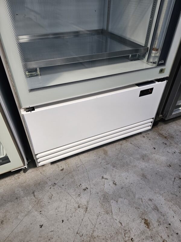 REFURBISHED SKOPE SINGLE DOOR BOTTOM MOUNT DISPLAY FRIDGE - Image 4