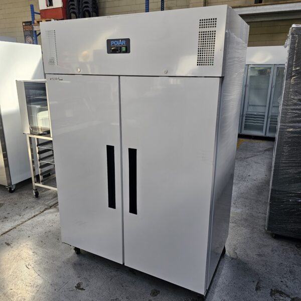 REFURBISHED POLAR 2 SOLID DOOR STORAGE FRIDGE - Image 2