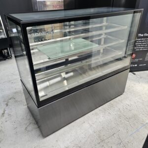 REFURBISHED ANVIL 4 TIER 1500MM DISPLAY FRIDGE
