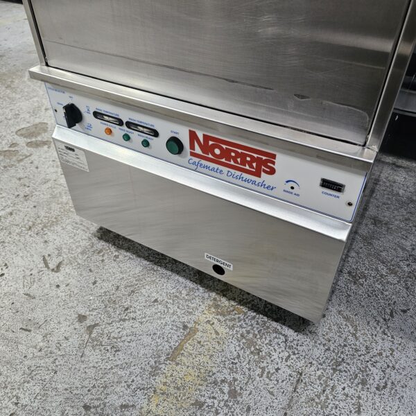 Refurbished Norris Undercounter Dishwasher CAFEMATE Australia - Image 4