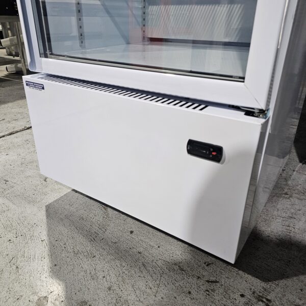 Refurbished Orford Single Door Display Fridge for Food & Drinks - Image 3