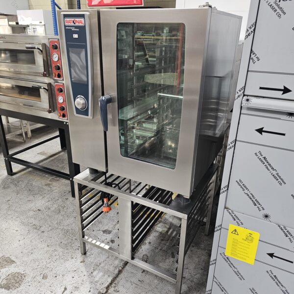 Refurbished Rational 10 Tray Gas Combi Steamer With Warranty - Image 2