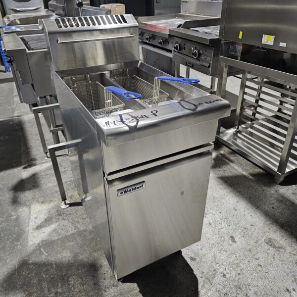 Premium EX DEMO WALDORF SPLIT PAN GAS DEEP FRYER - Image 2