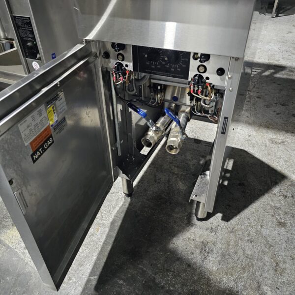 Premium EX DEMO WALDORF SPLIT PAN GAS DEEP FRYER - Image 4