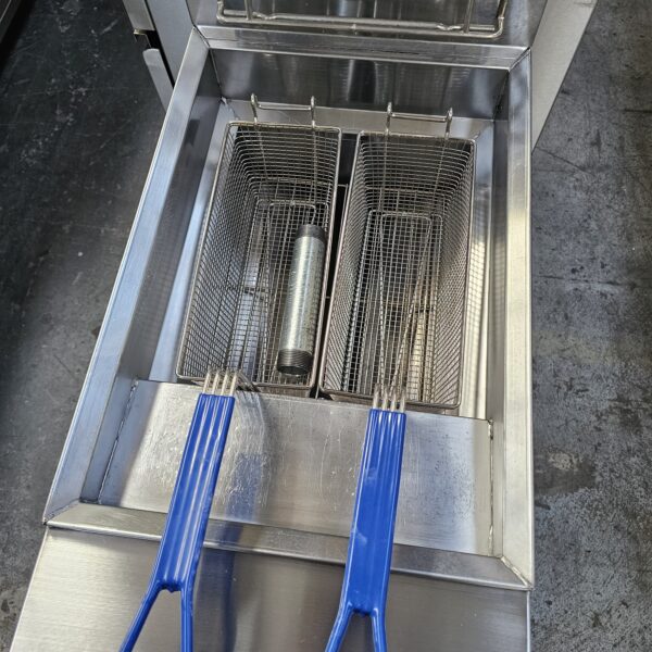 Premium Frymaster Single Pan Gas Deep Fryer S35 280SD - Image 4