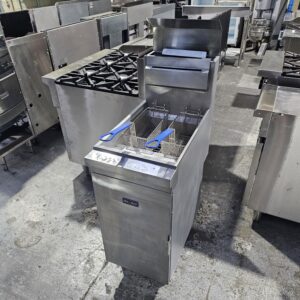 REFURBISHED FRYMAX SINGLE PAN GAS DEEP FRYER