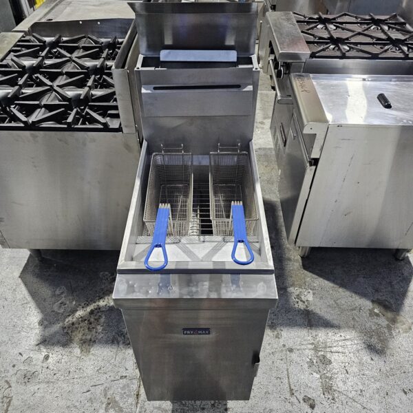 REFURBISHED FRYMAX SINGLE PAN GAS DEEP FRYER - Image 5