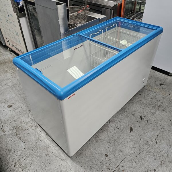 Premium AHT RIO 367L Glass Sliding Lid Chest Freezer