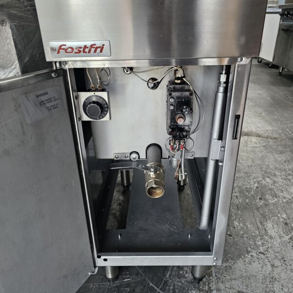 Affordable Refurbished Moffat Fast Fri Gas Fryer - Image 2