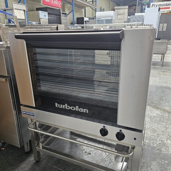 Affordable Refurbished Moffat TurboFan E28M4 Oven - Image 3