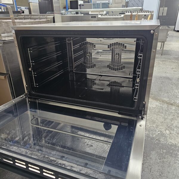 Affordable Refurbished Moffat TurboFan E28M4 Oven - Image 4