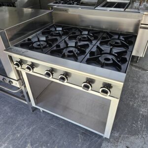 REFURBISHED MOFFAT COBRA 6 BURNER COOKTOP AND STAND