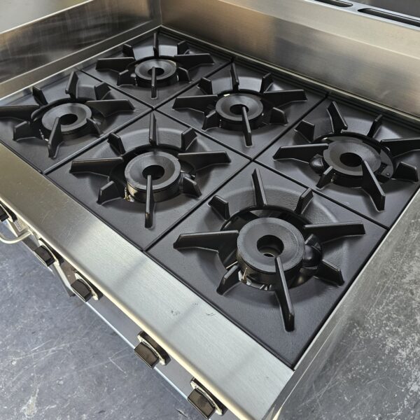 REFURBISHED MOFFAT COBRA 6 BURNER COOKTOP AND STAND - Image 4