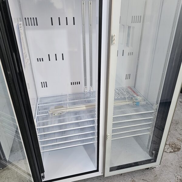 NEW SKOPE 2 DOOR DISPLAY FRIDGE - Image 3