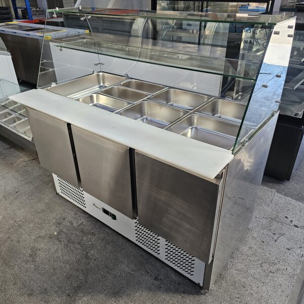 Refurbished 1370mm Sandwich Prep Display Fridge - Image 4