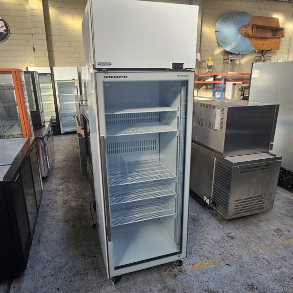 Refurbished Skope Single Door Display Fridge - 610L - Image 2
