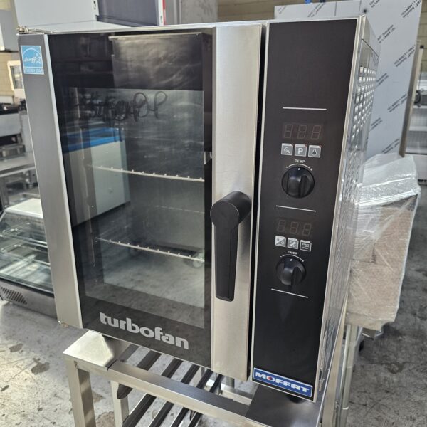 Refurbished Moffat TurboFan E33D5 Convection Oven - Image 3