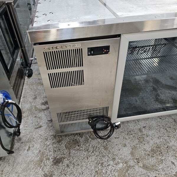 Refurbished Skope 3 Glass Door Underbar Fridge - Image 3