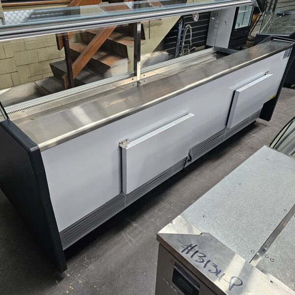 Premium 2600mm Square Glass Display Fridge for Sale - Image 4
