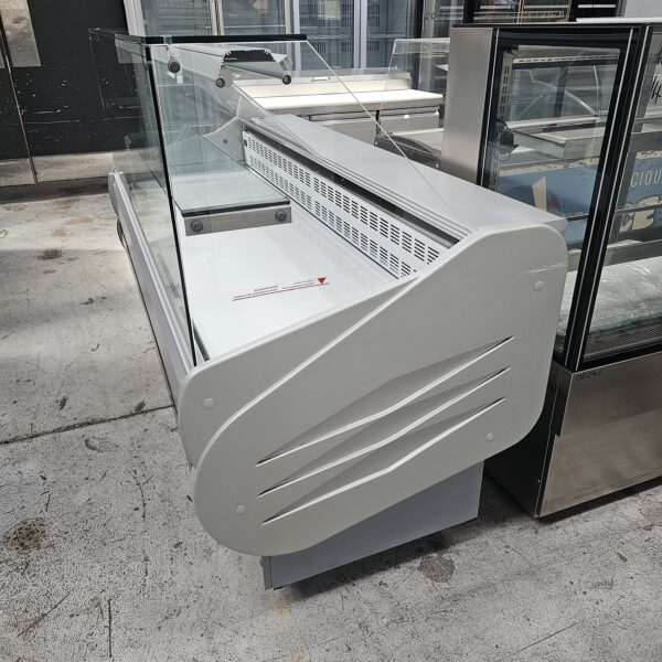 REFURBISHED 2000MM SQUARE GLASS DISPLAY FRIDGR - Image 4