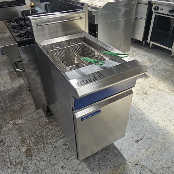 REFURBISHED BLUESEAL SINGLE PAN GAS DEEP FRYER - Image 2