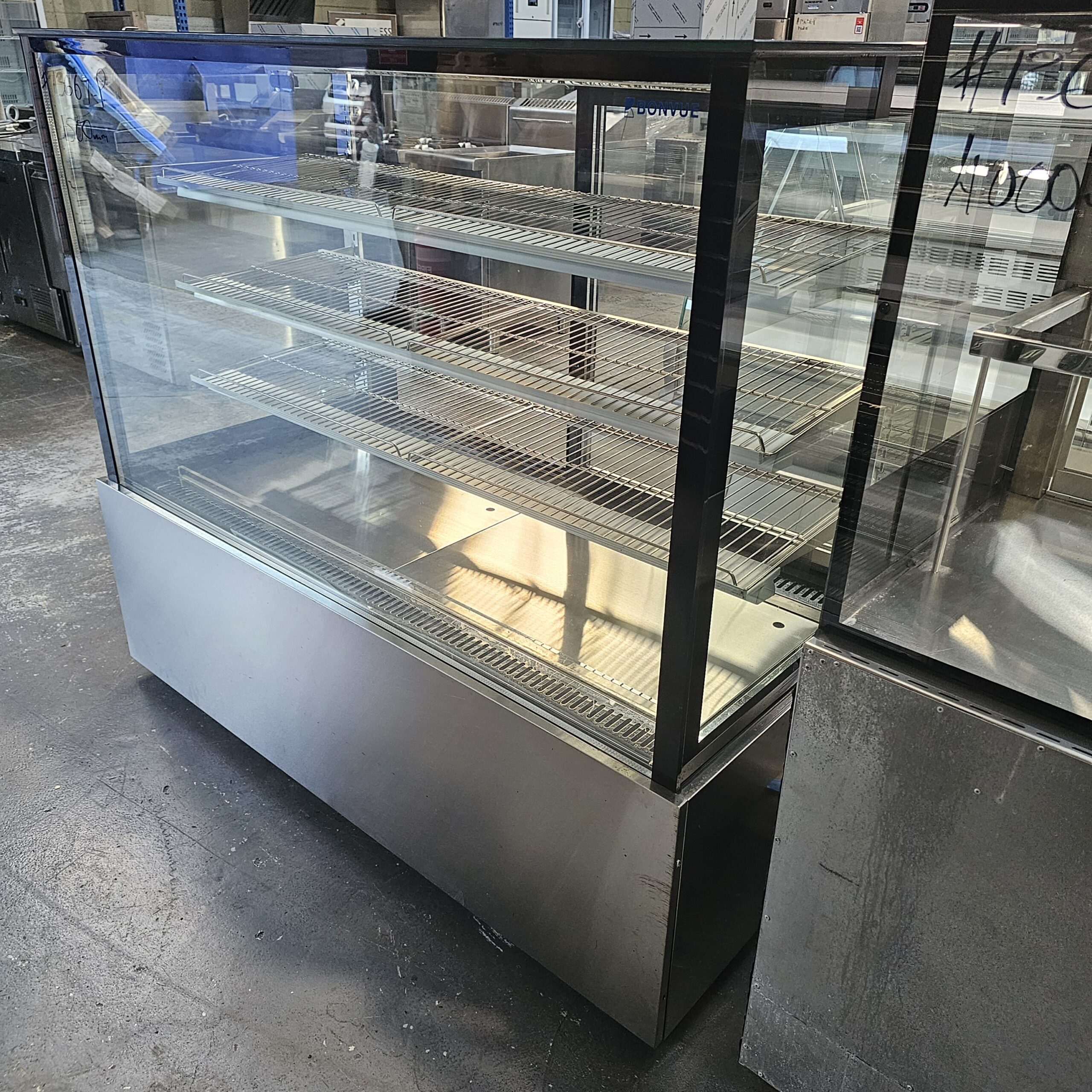 Superior 4-Tier Display Fridge SL850V – Flawless Food Presentation - Image 2
