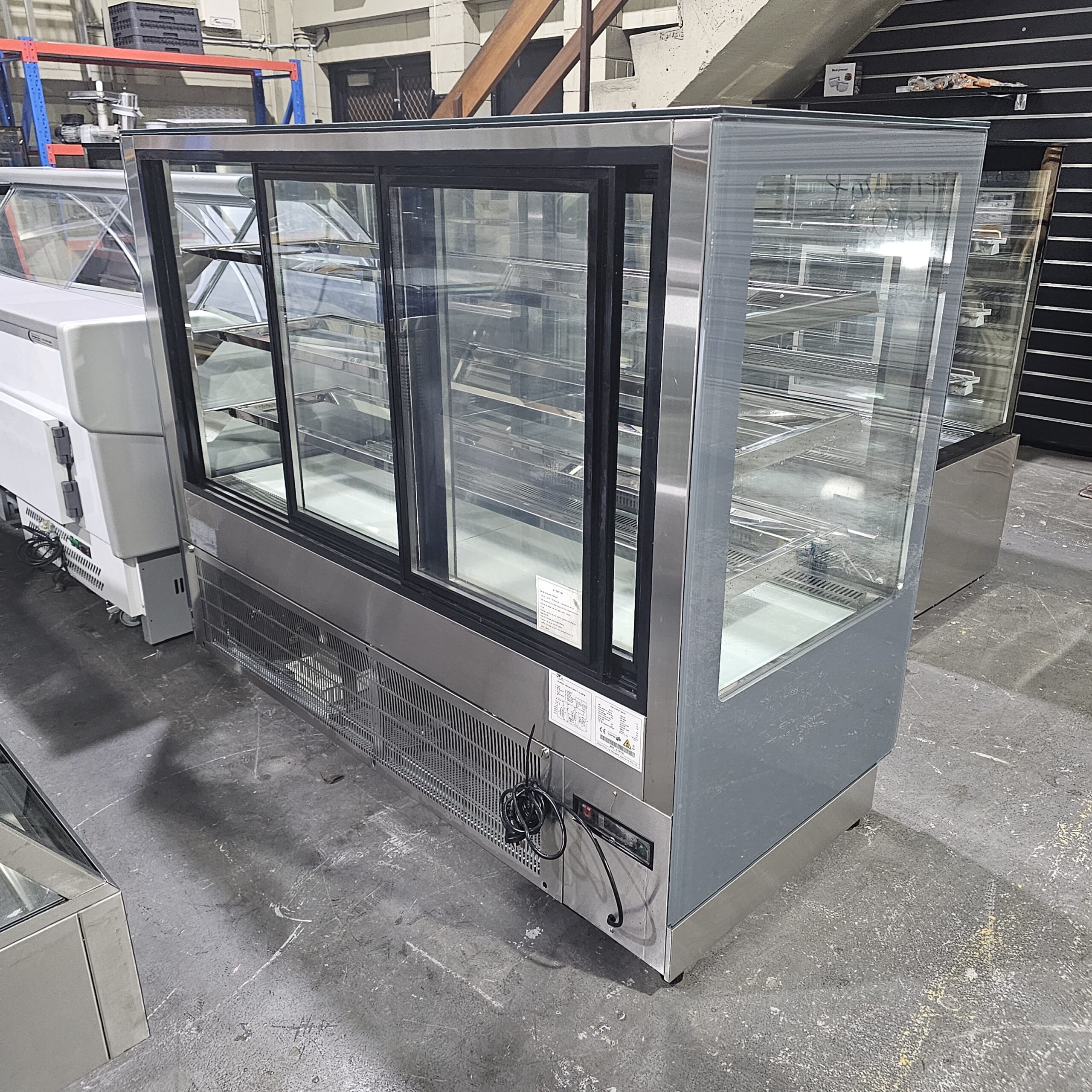REFURBISHED 1800MM 4 TIER DISPLAY FRIDGE - Image 3