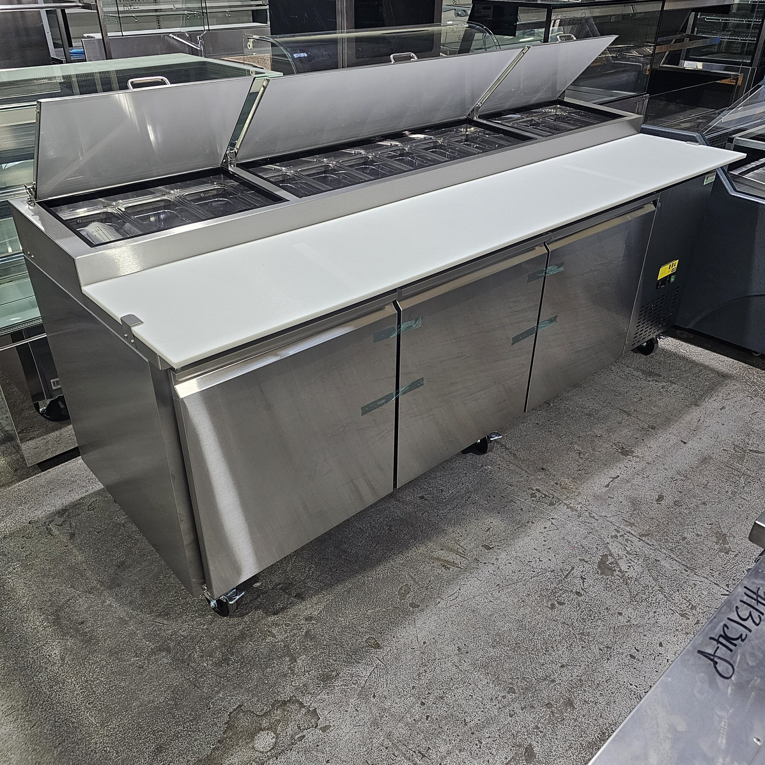 NEW 2400MM FED PIZZA/SALAD PREPERATION FRIDGE - Image 2