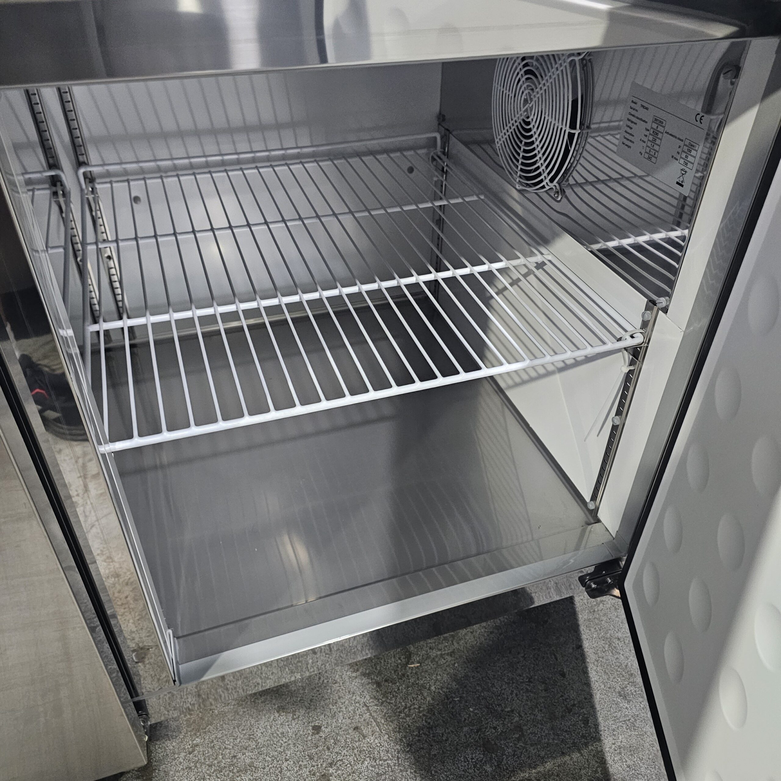 NEW 2400MM FED PIZZA/SALAD PREPERATION FRIDGE - Image 5