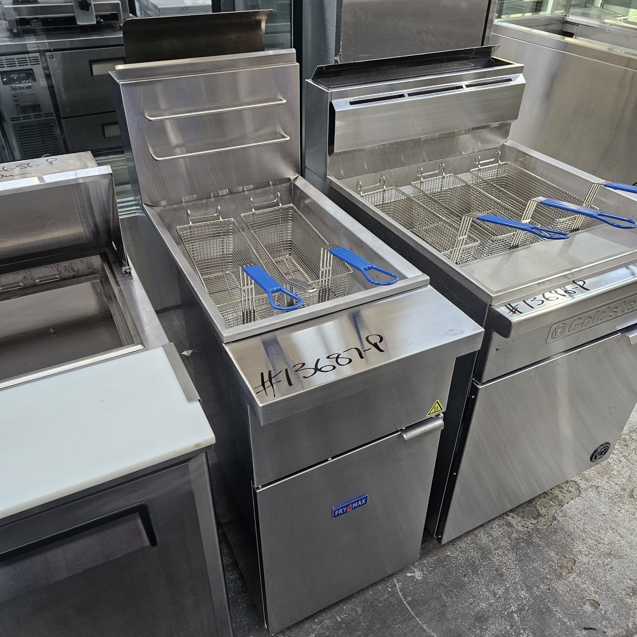 Reliable Frymax VP122 Gas Fryer 22L – Stunning Crisp Results - Image 2