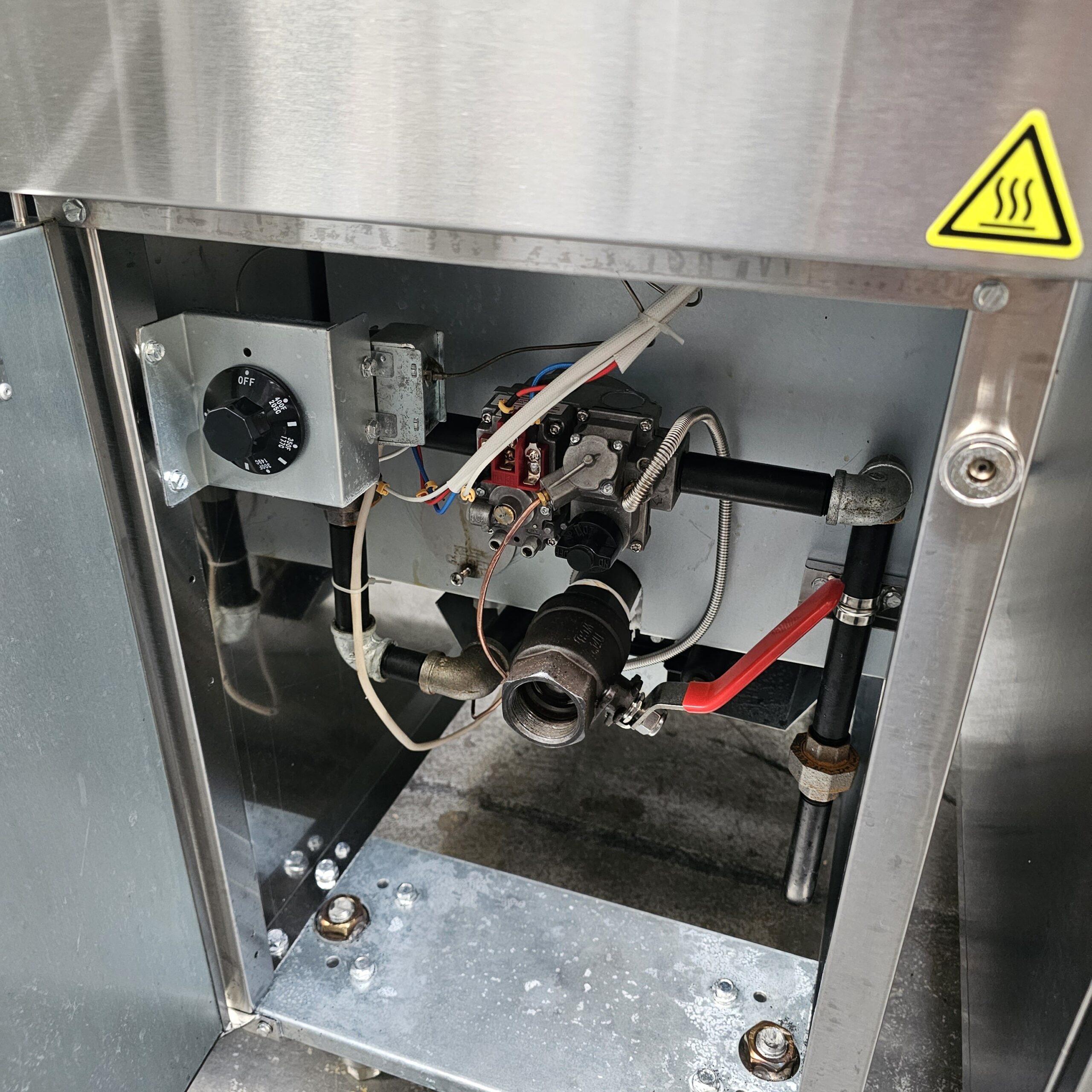 Reliable Frymax VP122 Gas Fryer 22L – Stunning Crisp Results - Image 4