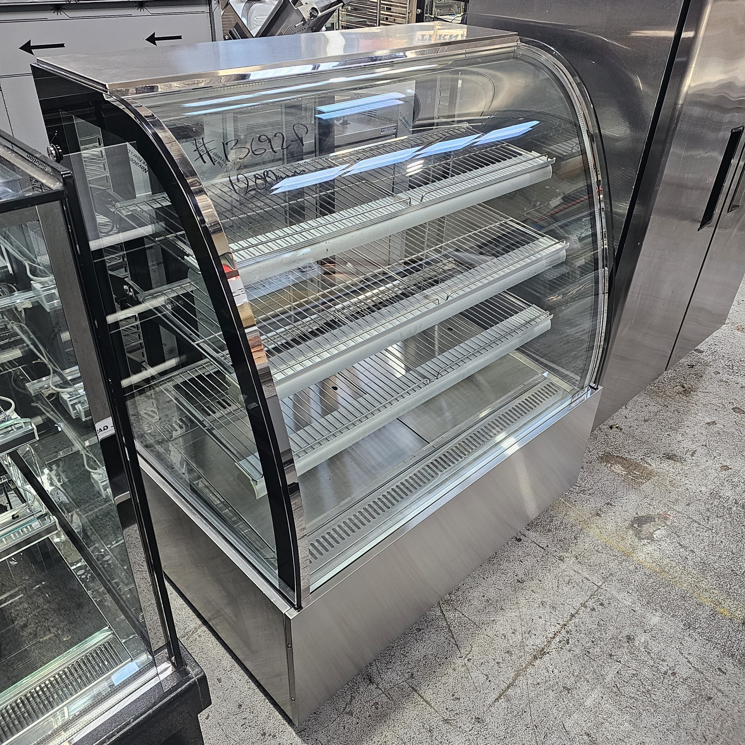 REFURBISHED 4 TIER 1200MM CURVED GLASS DISPLAY FRIDGE - Image 2