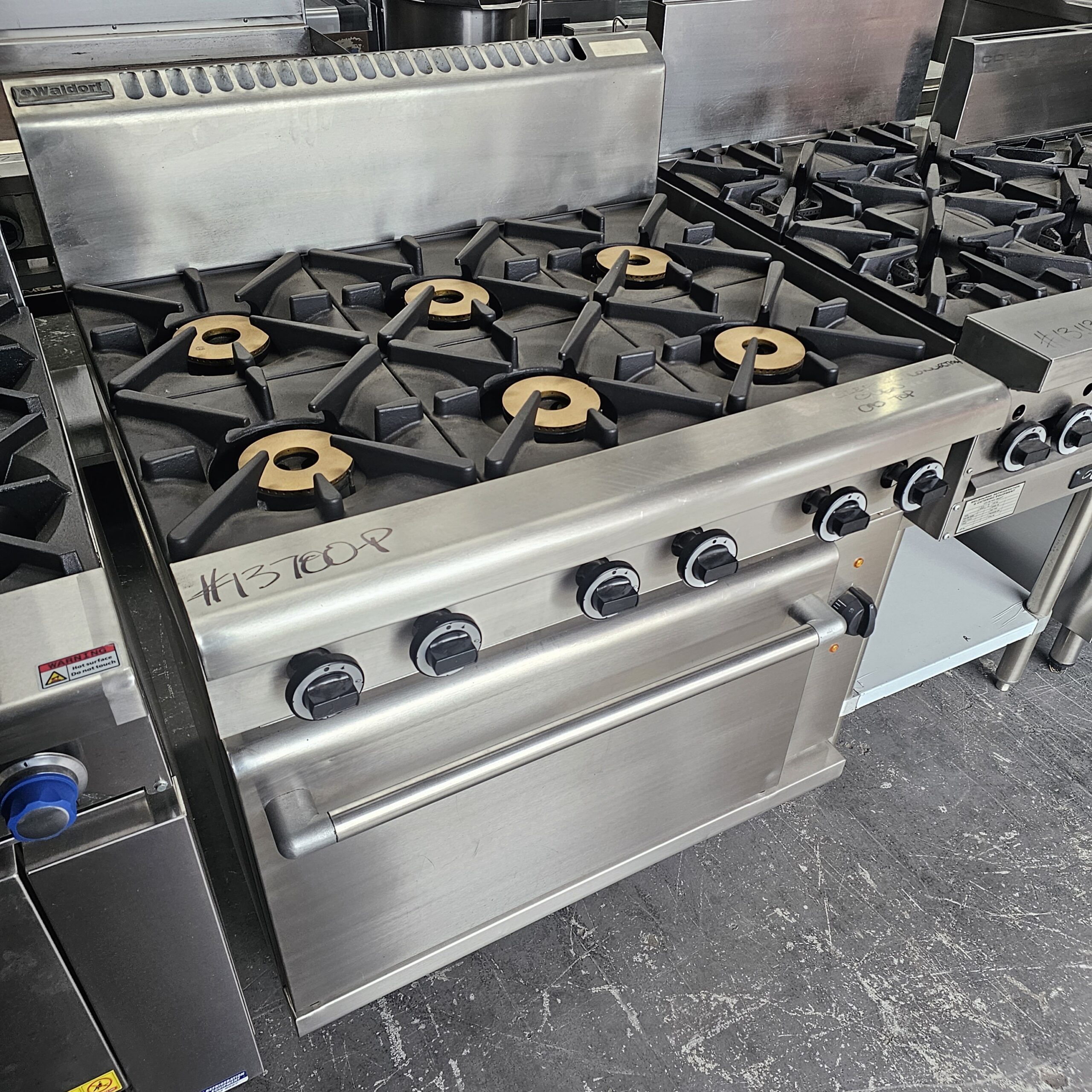 Superior Waldorf RN8610GEC 6 Burner – Effortless Gourmet Cooking