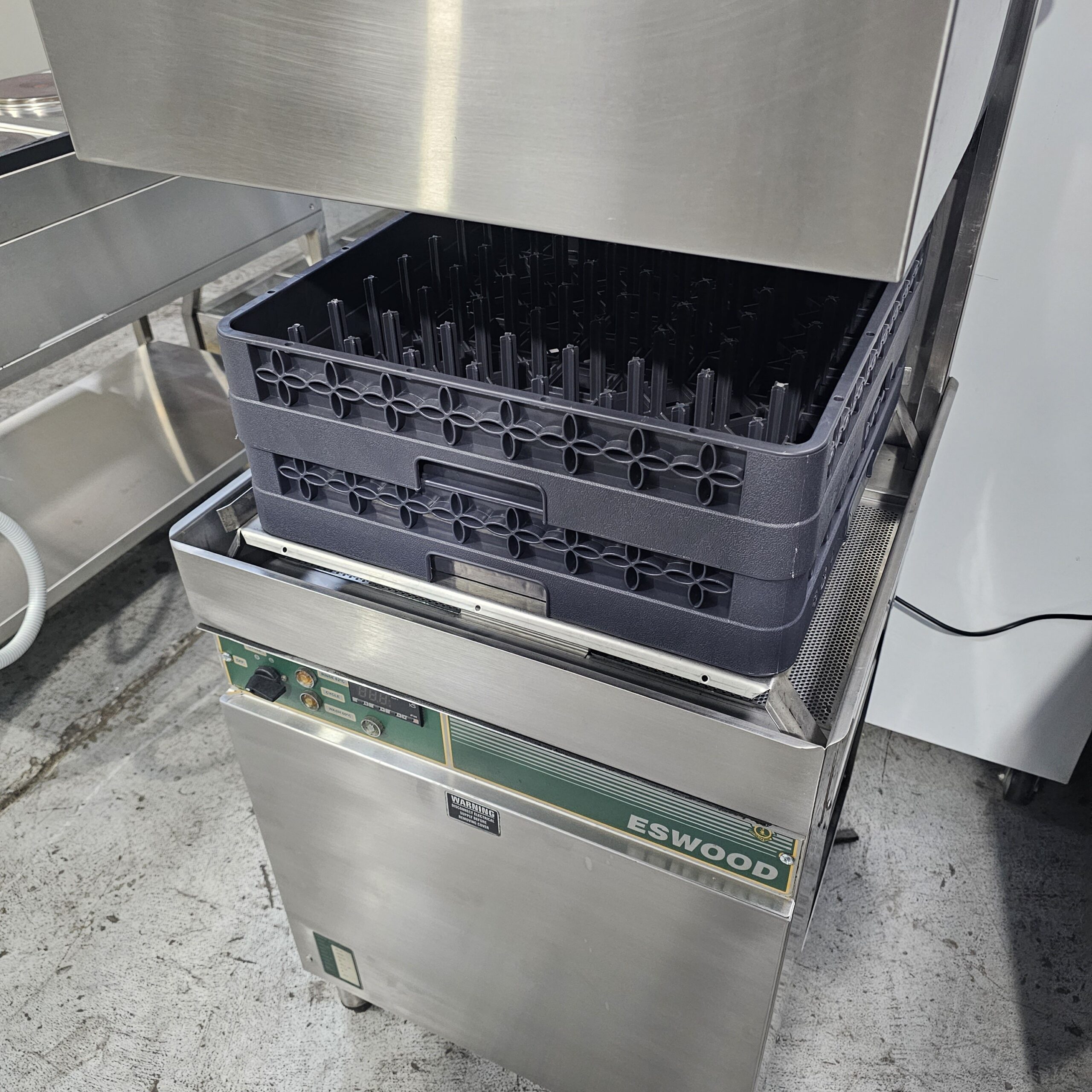 Effortless Heavy-Duty ES32 Dishwasher – Superior 3-Month Warranty - Image 3