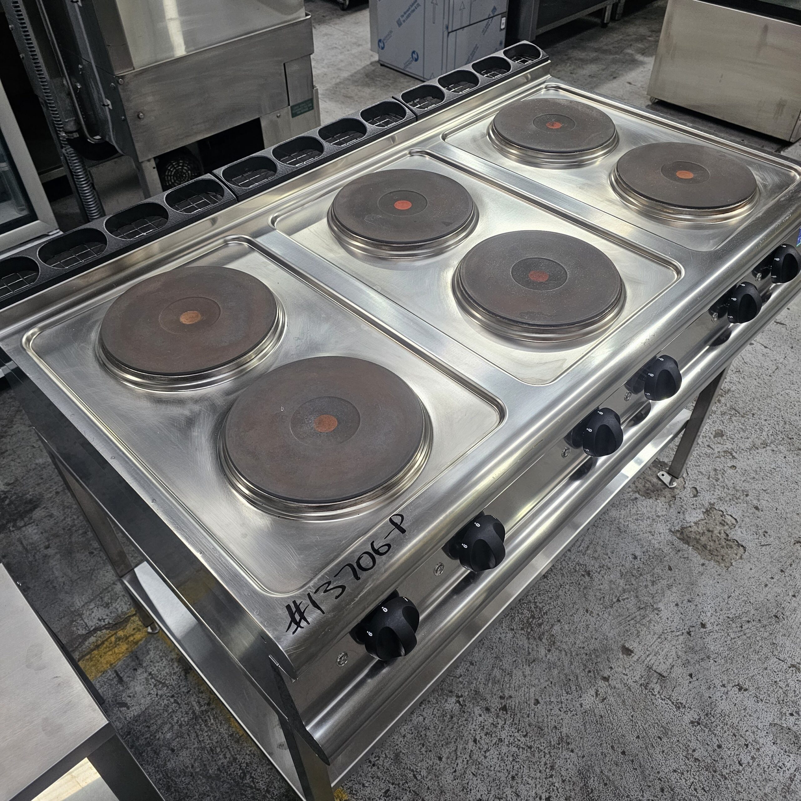 AS NEW BARON 6 HOB ELECTRIC COOKTOP - Image 4