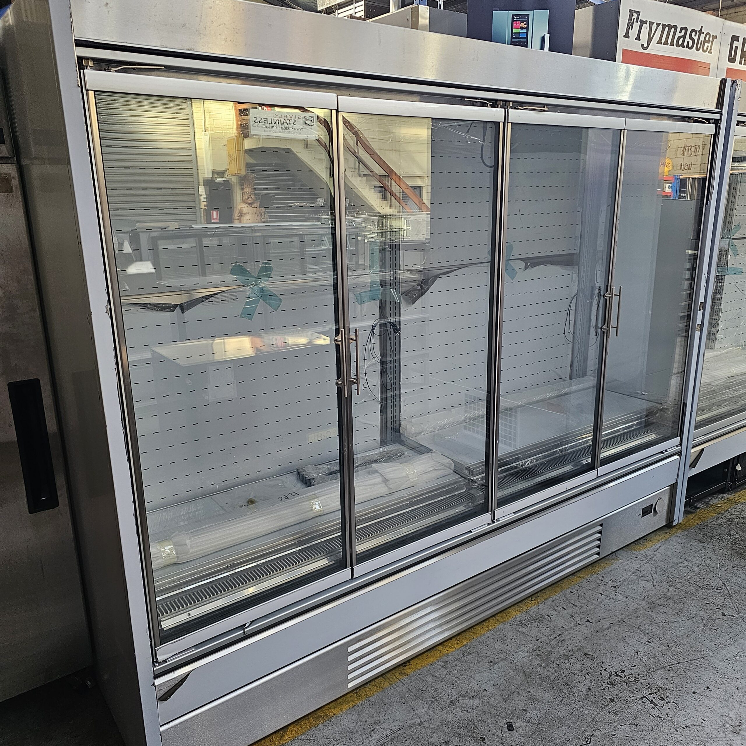 Premium Carter 4-Door Display Fridge IJB-2500 – Unbeatable Freshness - Image 2