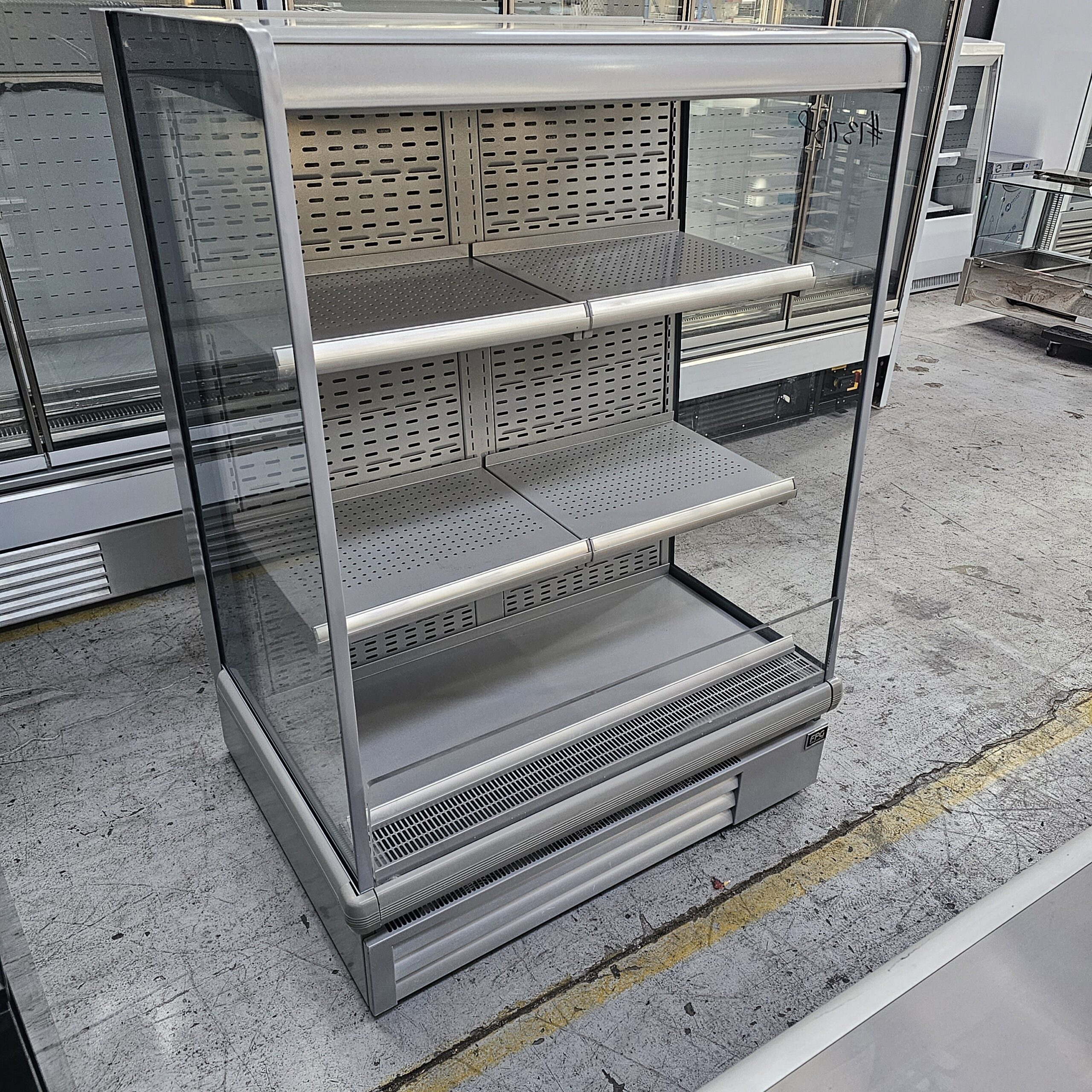 Premium Refurbished INVA10 Open Fridge – Crisp Display 3-Tier