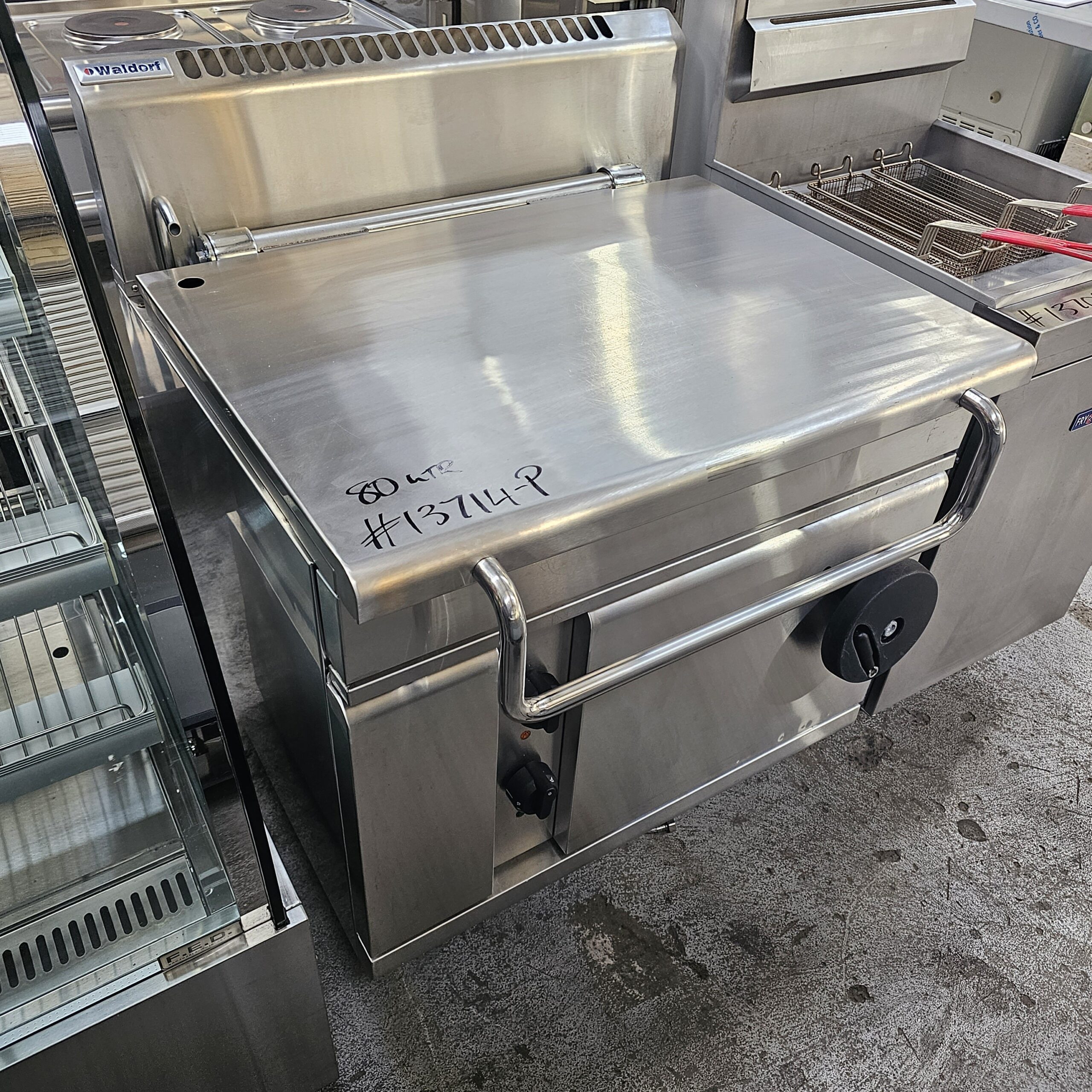 Premium Waldorf 80L Gas Bratt Pan – Unbeatable Reliable Performance - Image 2