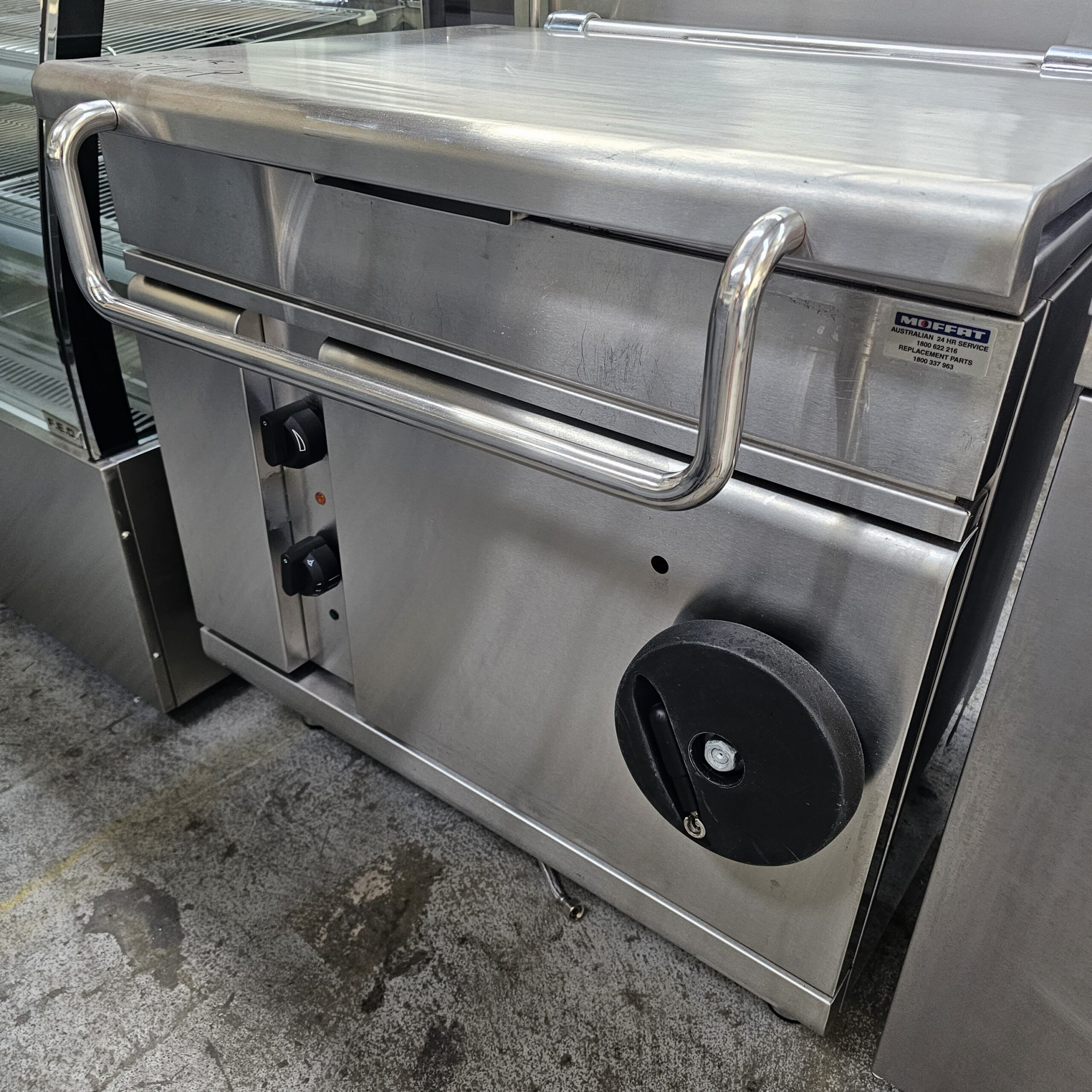 Premium Waldorf 80L Gas Bratt Pan – Unbeatable Reliable Performance - Image 3