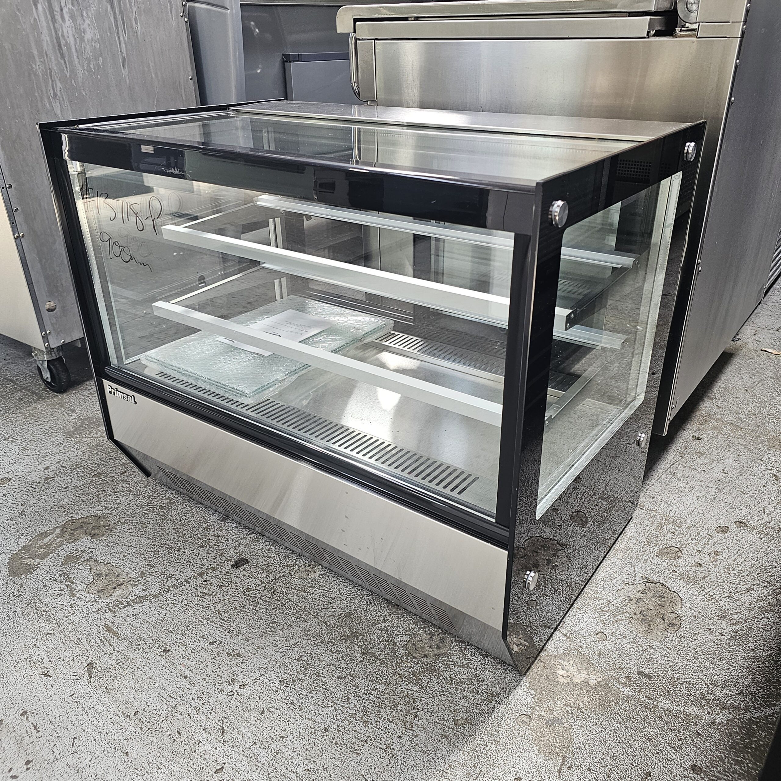 Superior Cake Display Fridge 900mm – Stunning Freshness, PRDC5160CD